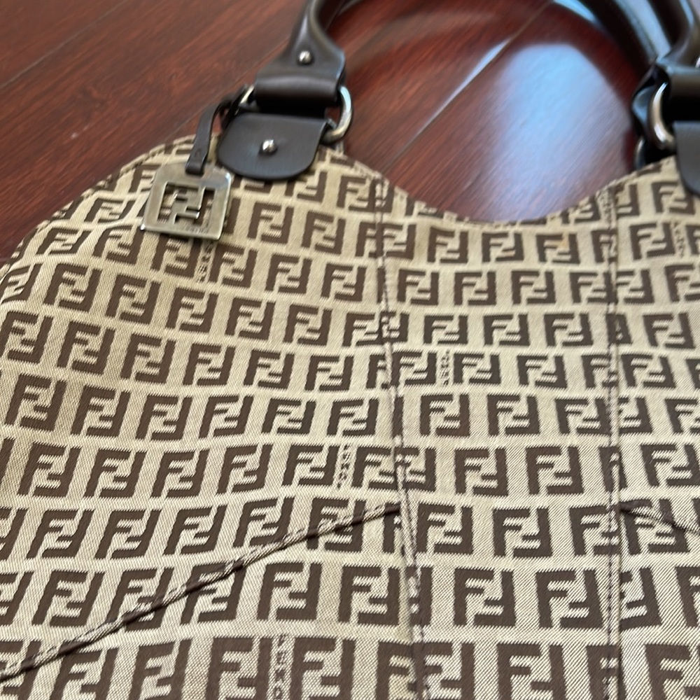 Fendi (birds devil trapezii-zucch) - Picture 2 of 7